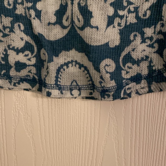 Blue and gray size Large Daytrip shirt burnout - Picture 6 of 8